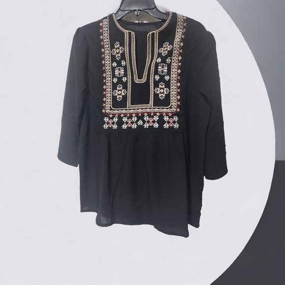 New! Black 3/4" embroidered pattern blouse Small, Medium & Large - Picture 11 of 12